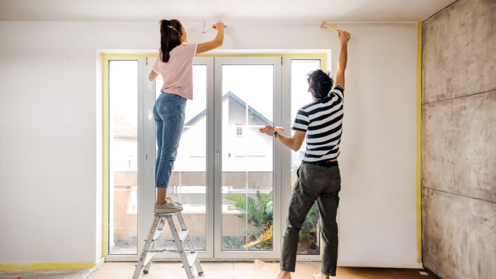 Are there big challenges with maintaining a tall house? (Learn how to manage upkeep and cleaning tasks easily)