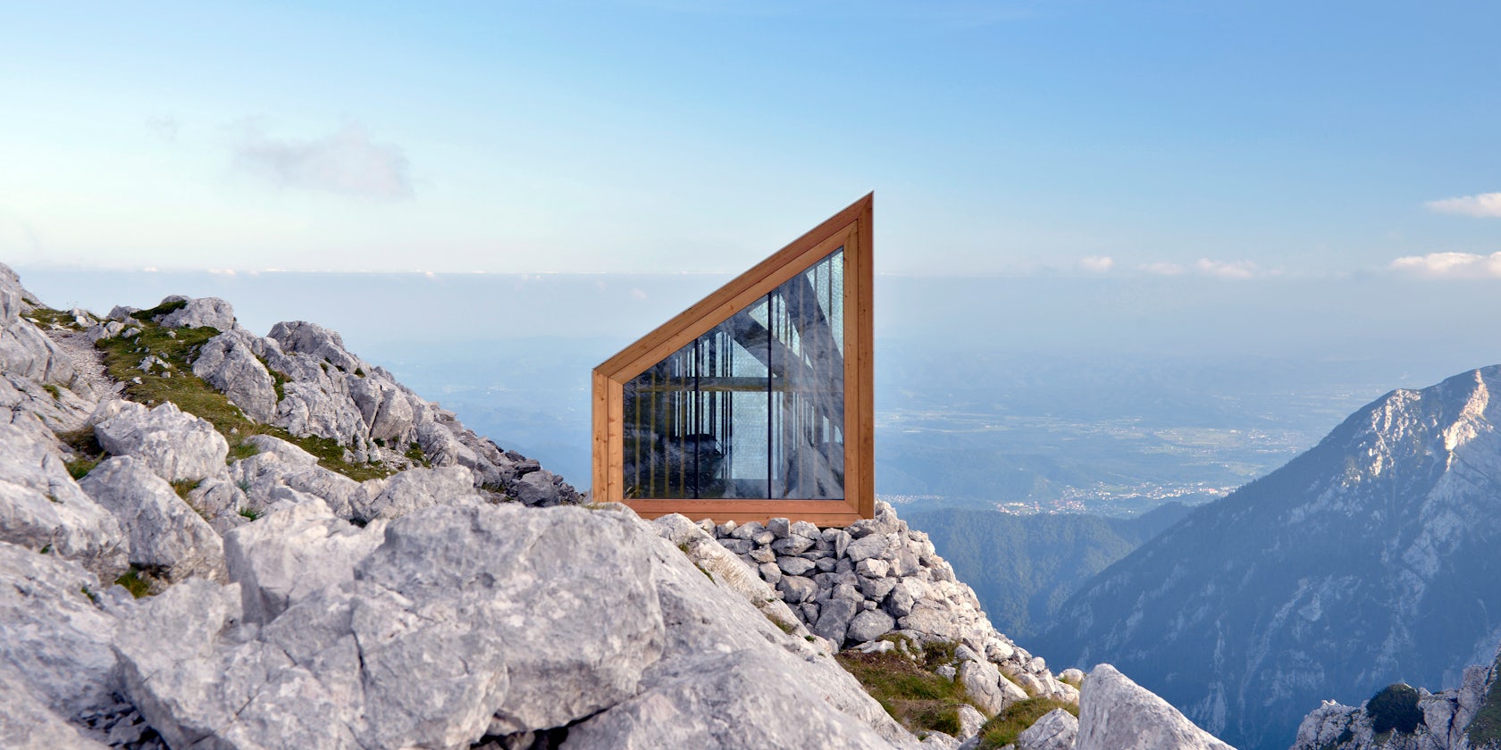What is alpes architecture all about? (Learn its cool mountain style and see great designs!)
