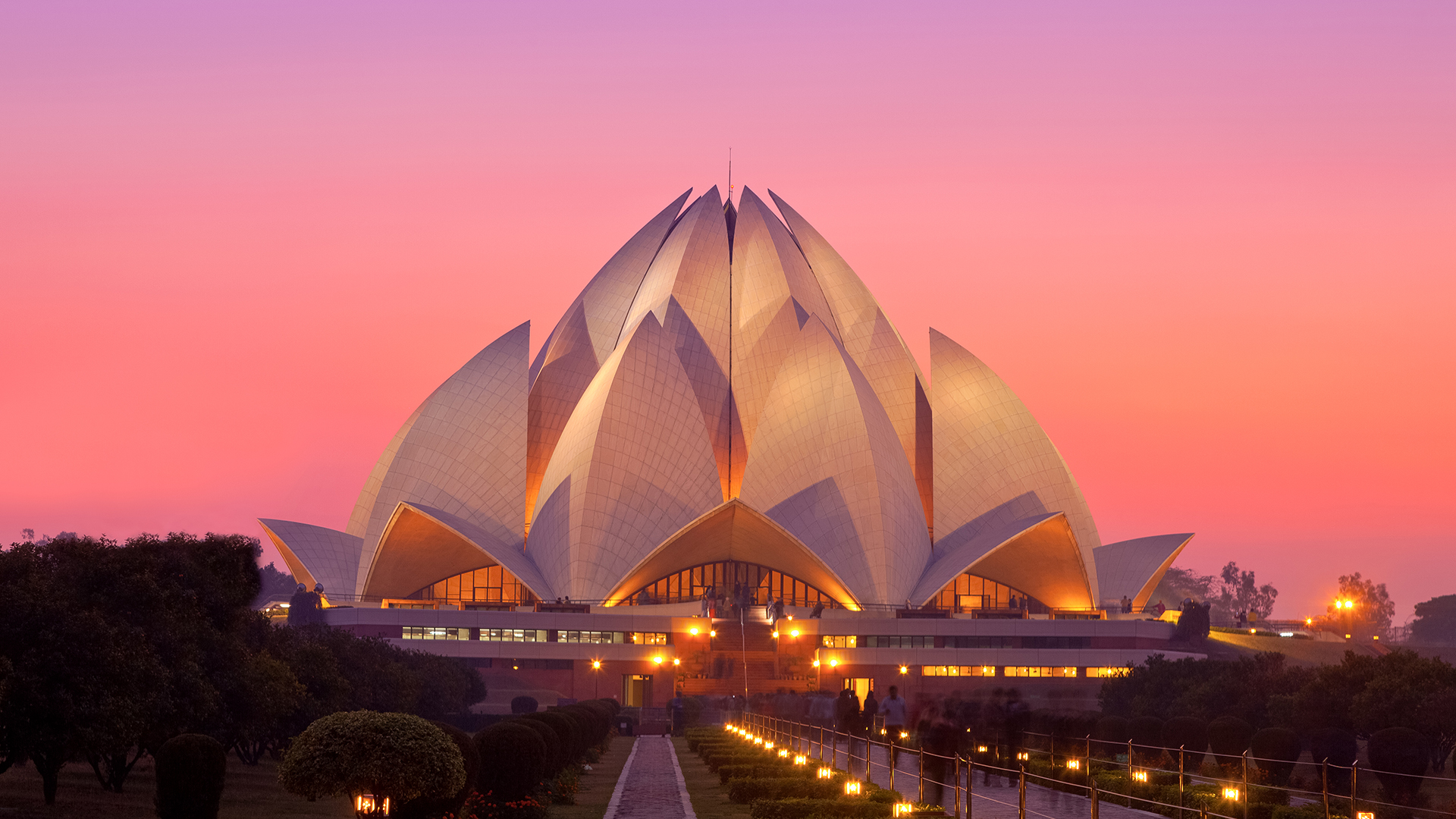 Whats special about a metallic city? Find out about its cool buildings and future tech.