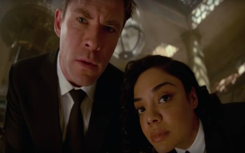 The men in black chairs appeal explained (why it is so famous plus cool movie facts)