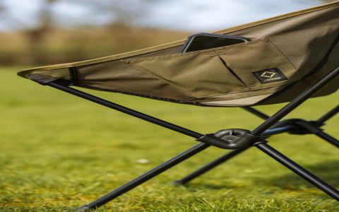What makes a sand stool essential for outdoors? Learn about its top comfort features now.