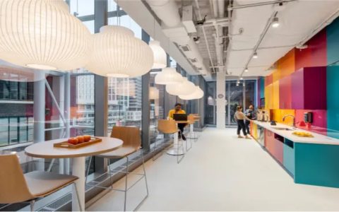 Whats at 10 Lewis Cubitt Square Meta? Discover Metas key London hub for all its innovative projects.
