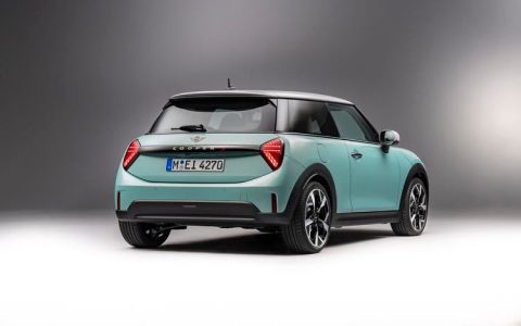 Want to style the front of Mini Cooper? Here are some cool and easy ideas for you!