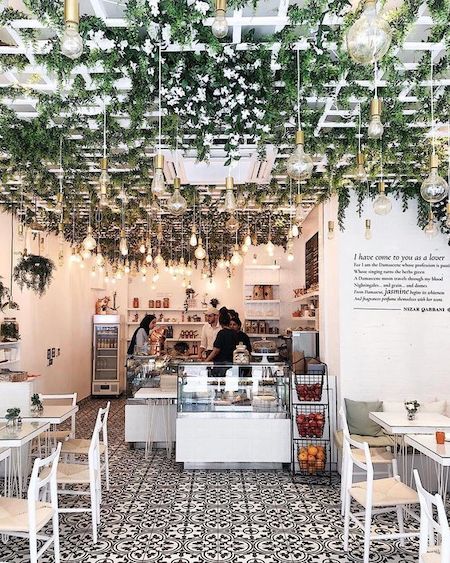 Looking for simple fast food interior design improvements? (Quick ways to make your eatery more appealing now)