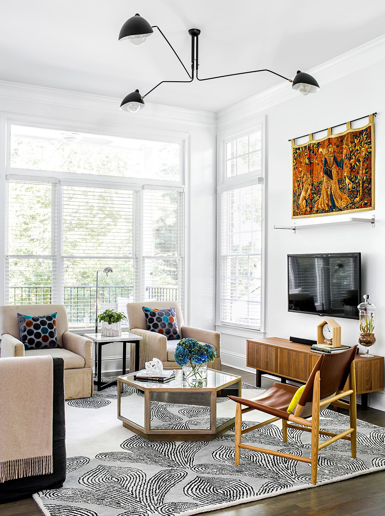 Budget bookshop interior design tips? (Create an amazing look without spending a lot of money)