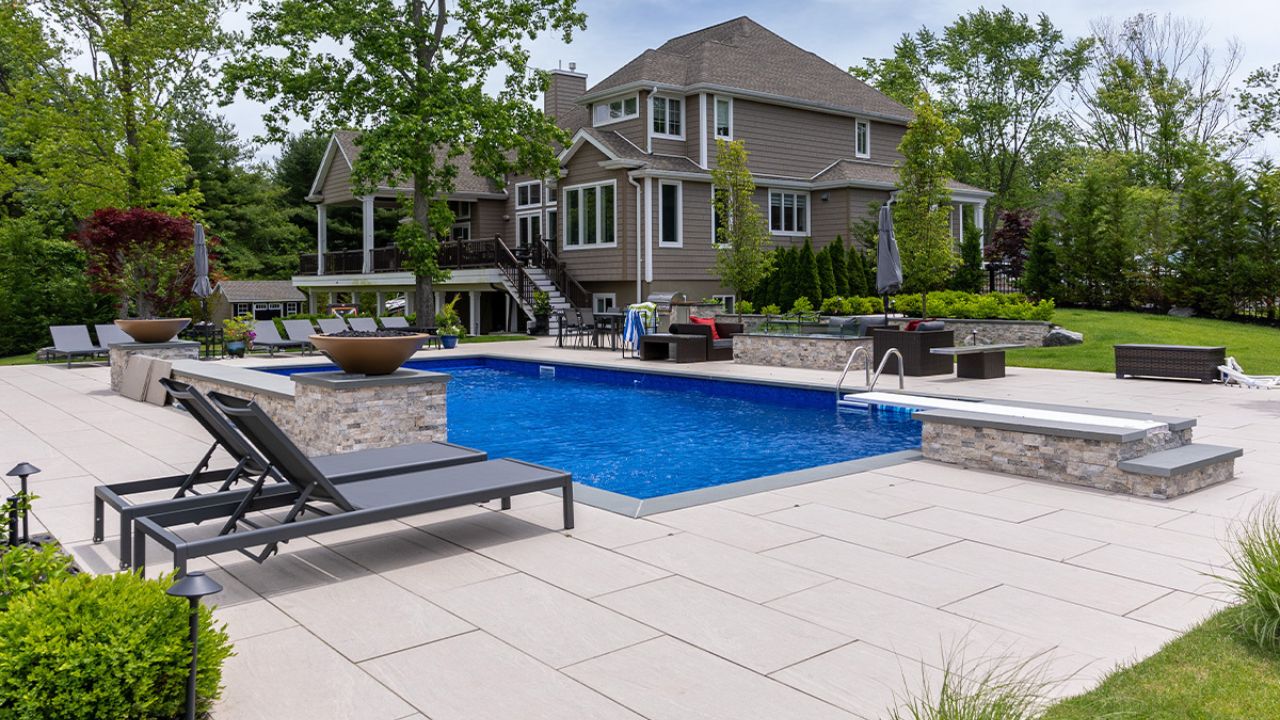 Which modern sandstone is best for you? Our quick guide helps you pick the right one.