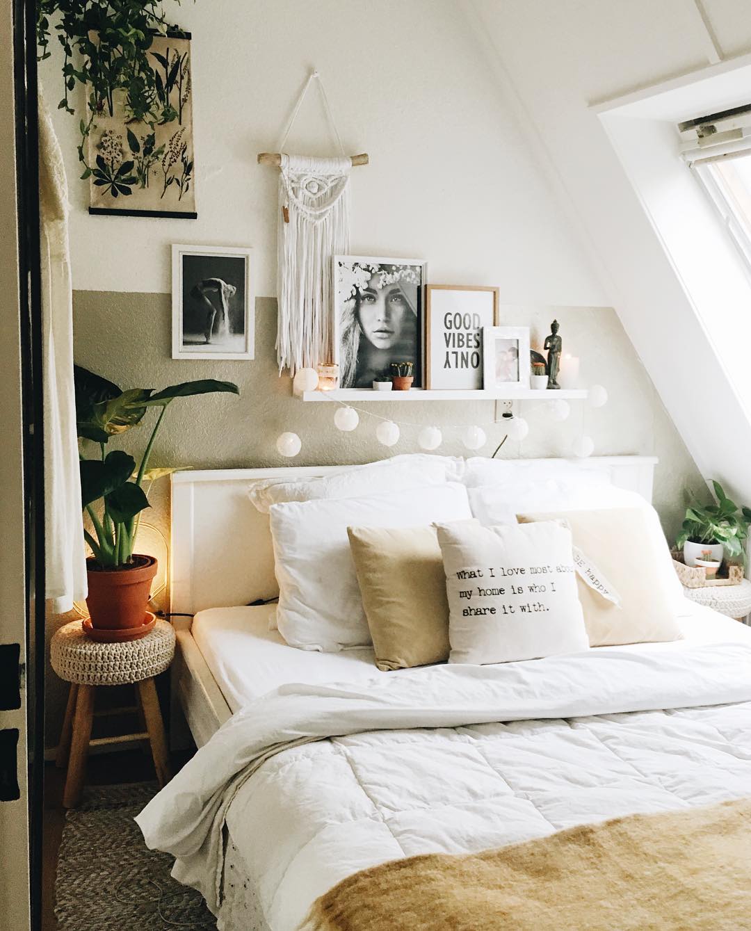How do you design a micro bedroom? Follow these smart tips to make your tiny space truly amazing.