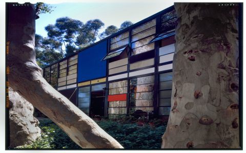 Kulapat Yantrasast design style how? Master his secrets for beautiful modern buildings.