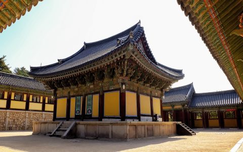 How to visit korean building with path going up (easy travel guide and tips)