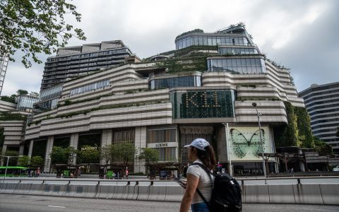 Luxury travel visit Louis Vuitton suitcase building like a pro