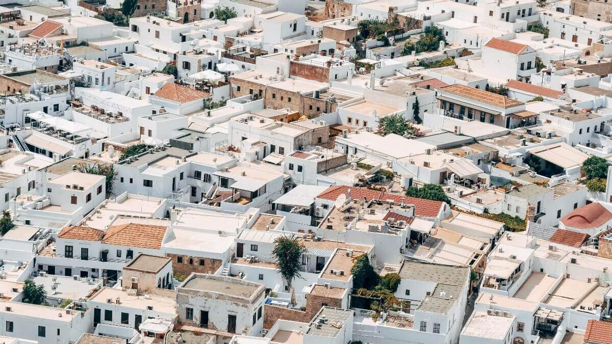 Buying modern greek houses? Compare prices and features quickly.