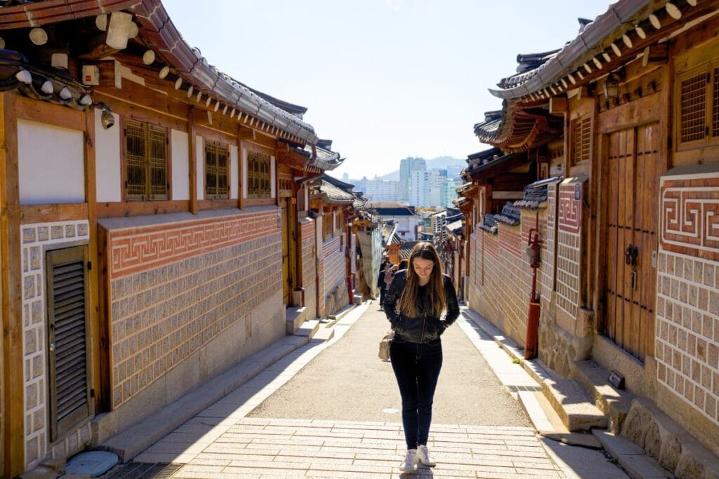 How to visit korean building with path going up (easy travel guide and tips)