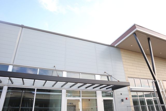 Why use metal facade? Learn cost-saving and style benefits easily!