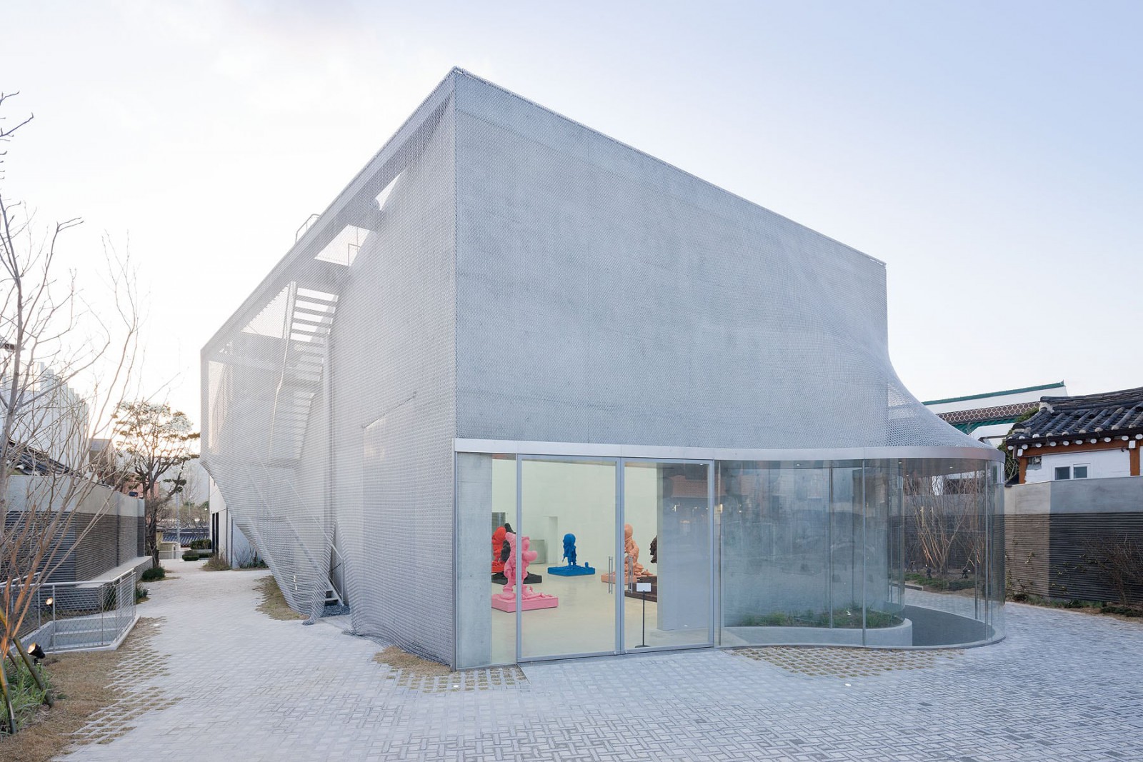 so-il gallery hours today quick schedule and visiting tips