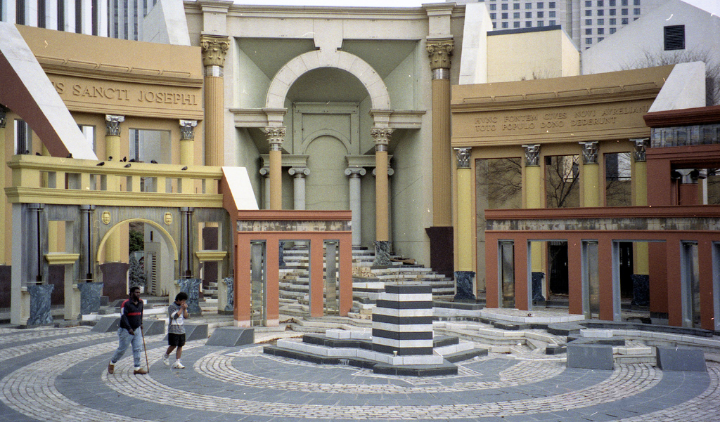 What is charles moore piazza ditalia? Learn its history and key design facts.