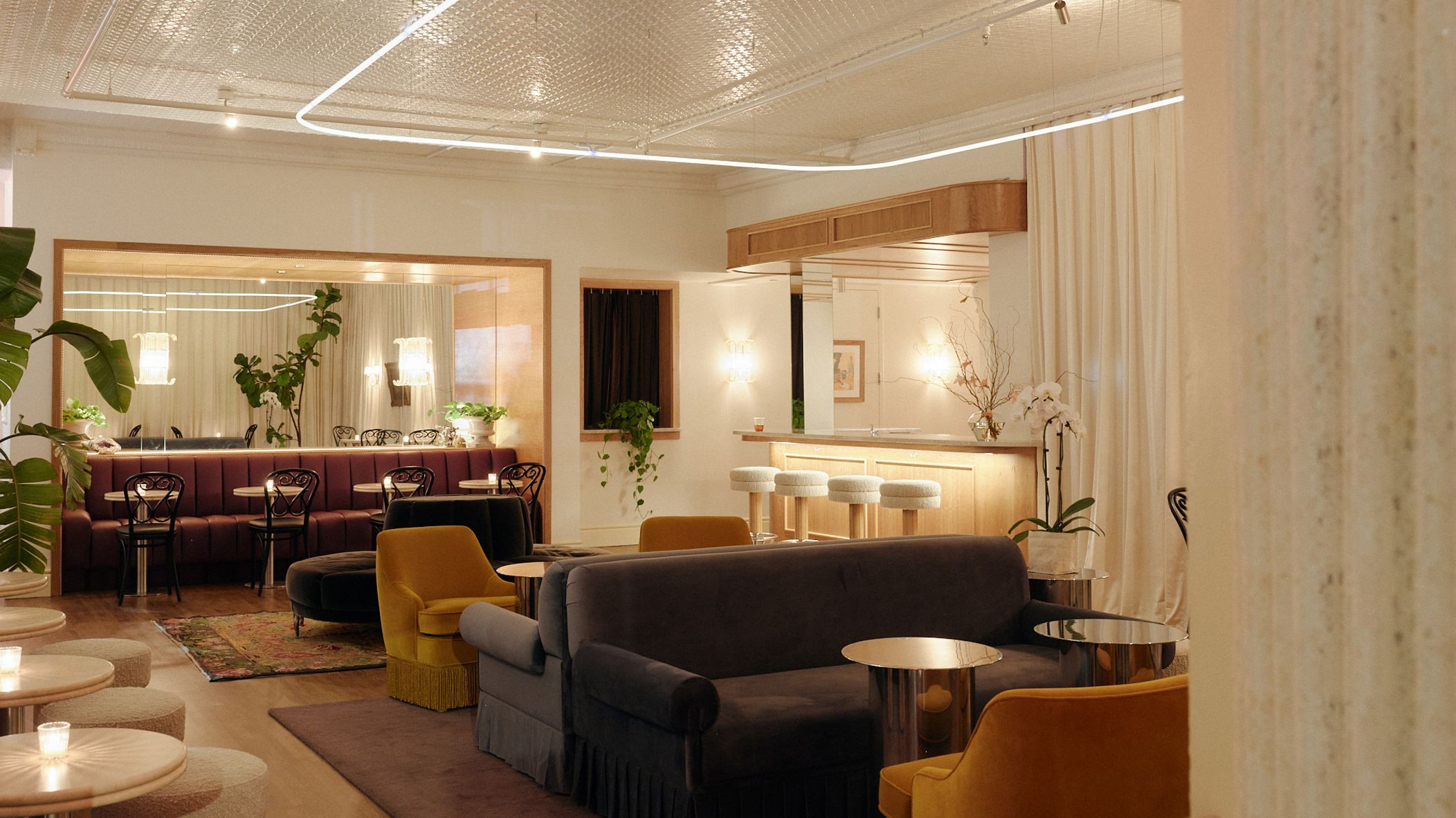 Why Visit Le Lounge Kansas City Best Features You Cant Miss