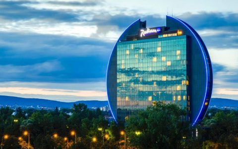 Top circular buildings examples? (Real projects that inspire worldwide!)