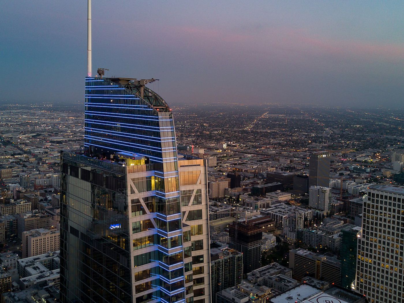 Tallest Los Angeles Building Visit the Skyline Dominator Today