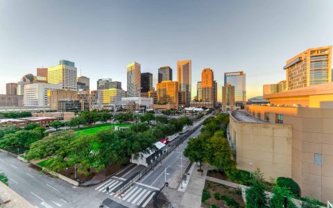 Green concept skyscrapers? See eco-friendly designs reducing environmental impact!