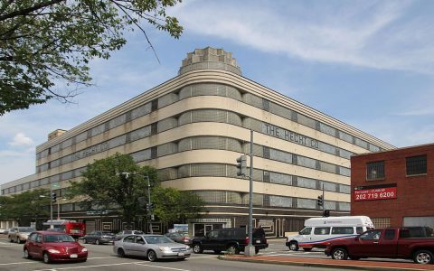 Where find warehouse converted homes near me? Best cities and sites listed now!