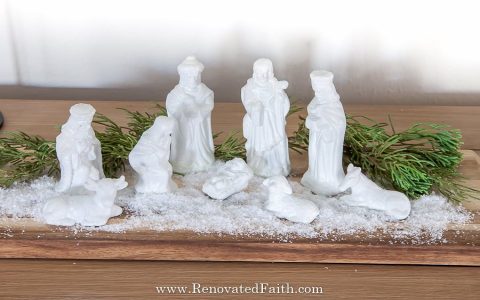 Minimalist Manger Scene on Budget Affordable Tips for Gorgeous Display