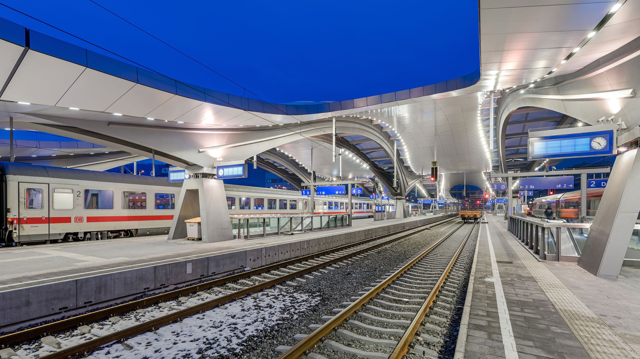 Find the best ideas for modern train station design 5 innovative approaches