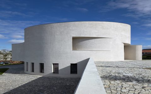 Modern Chapel Design Trends See What's Popular Now for Church Building