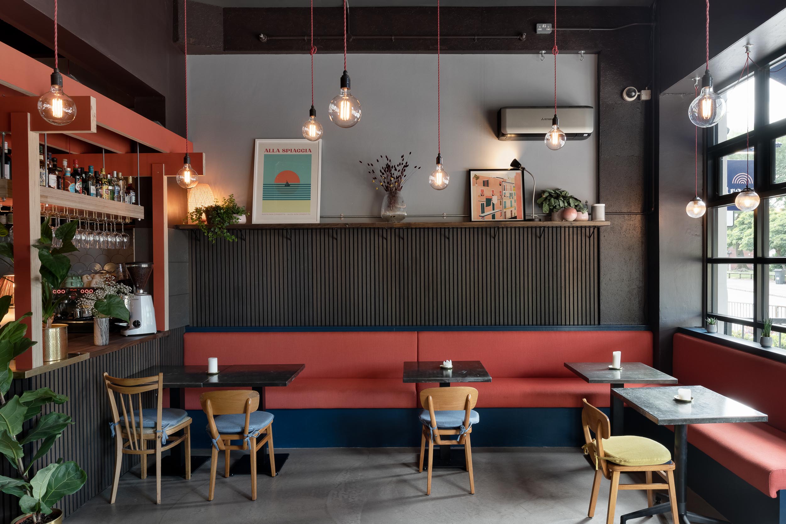 How to Choose Bar Interiors? Avoid These 3 Common Mistakes!