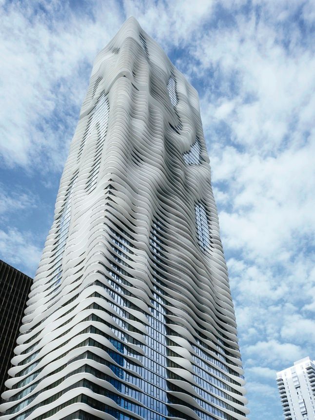 Wavy Building Chicago What to See Inside Cool Design Features