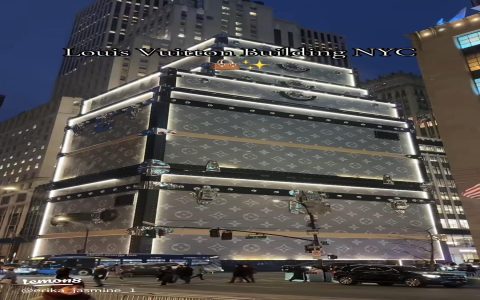 LV suitcase building NYC location map – where exactly it is!