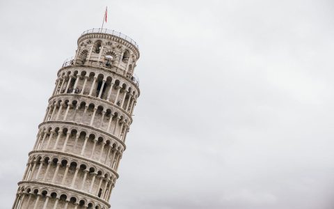 New World Tower history short? Learn cool facts about this icon!