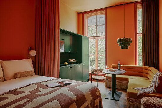 Ember Locke Kensington reviews? (Real guest experiences shared)
