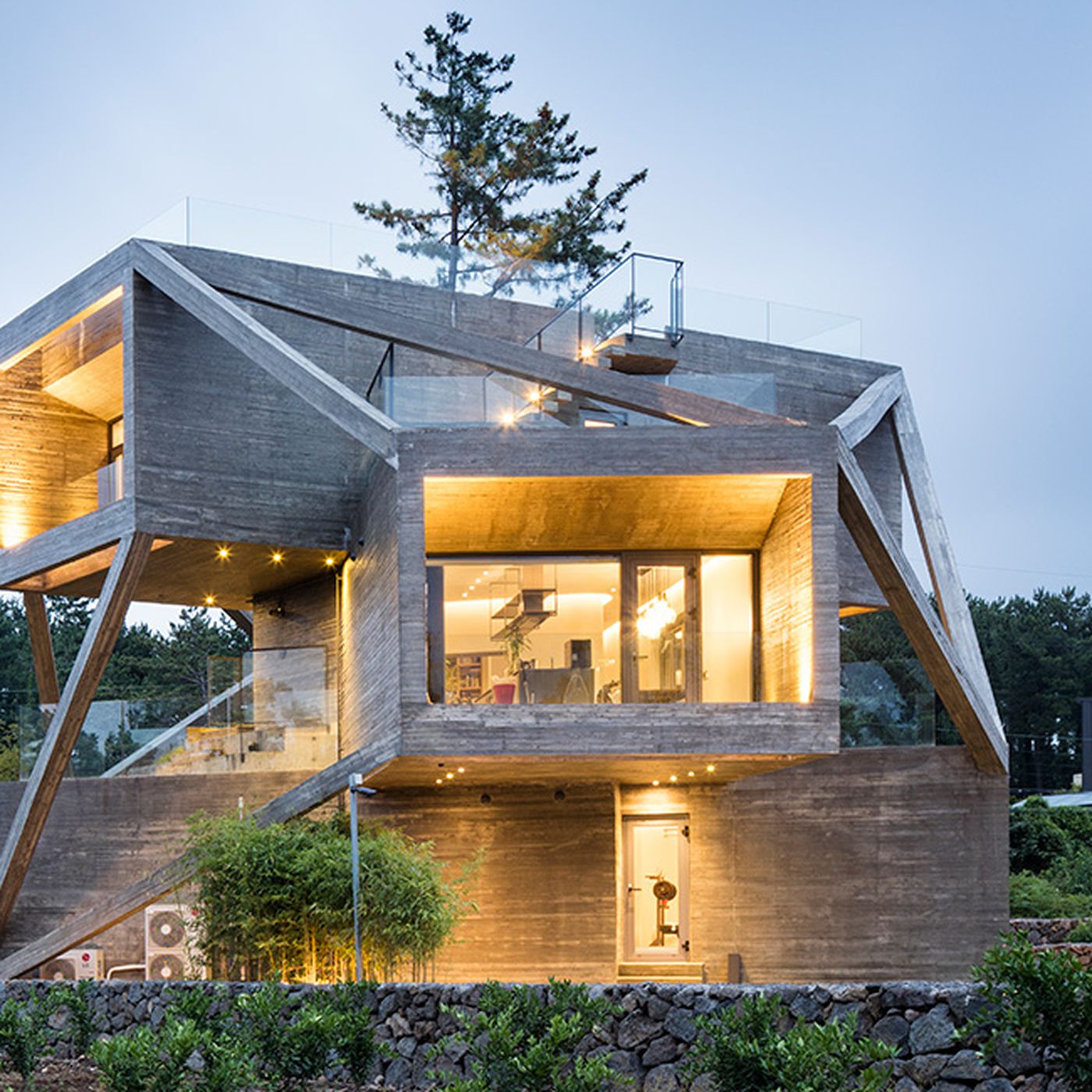 What makes Jeju Island Moon Hoon special? See its cool buildings and fun spots!
