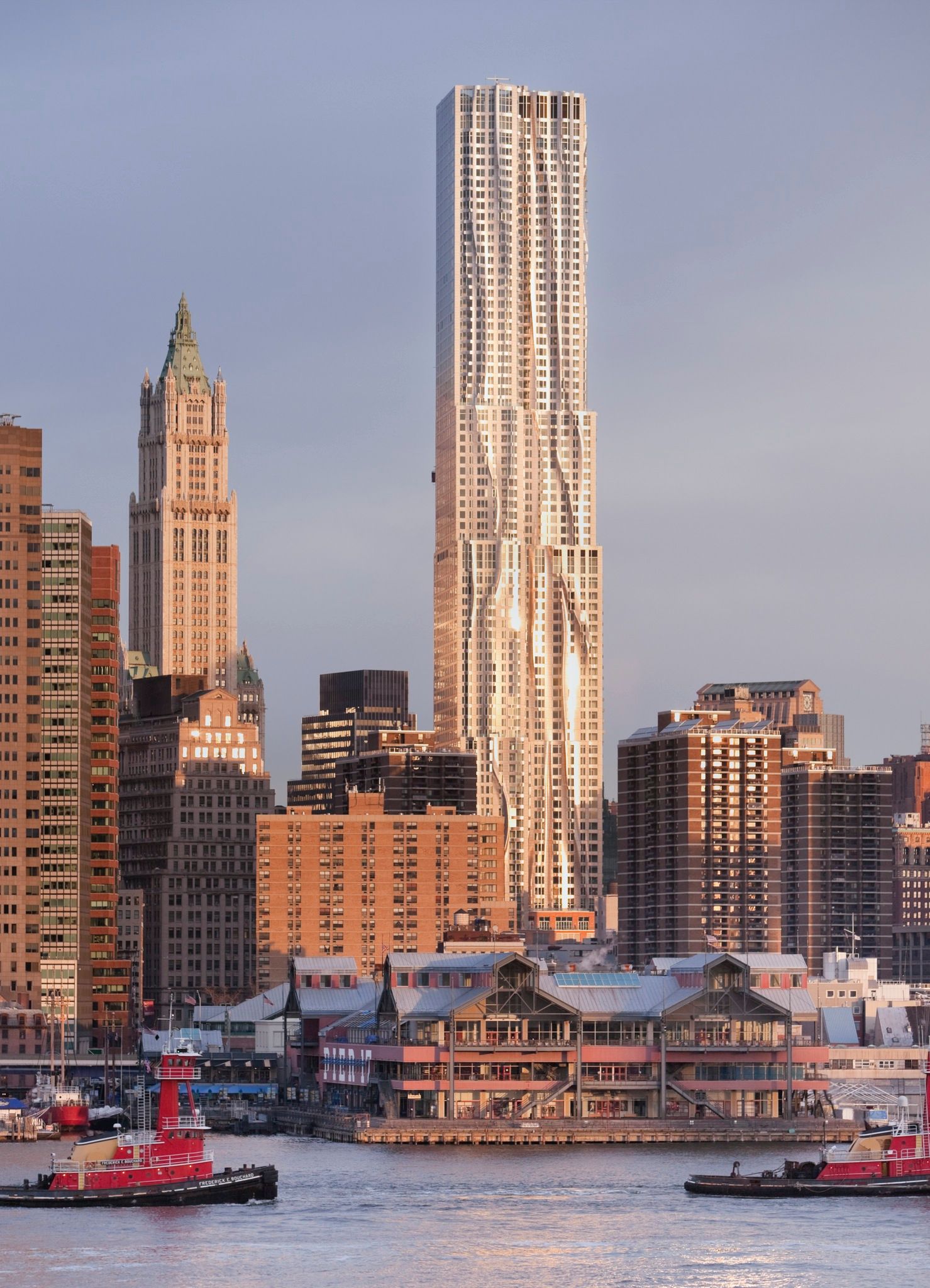 Top Spots Around New York by Gehry: Where to Take Great Photos