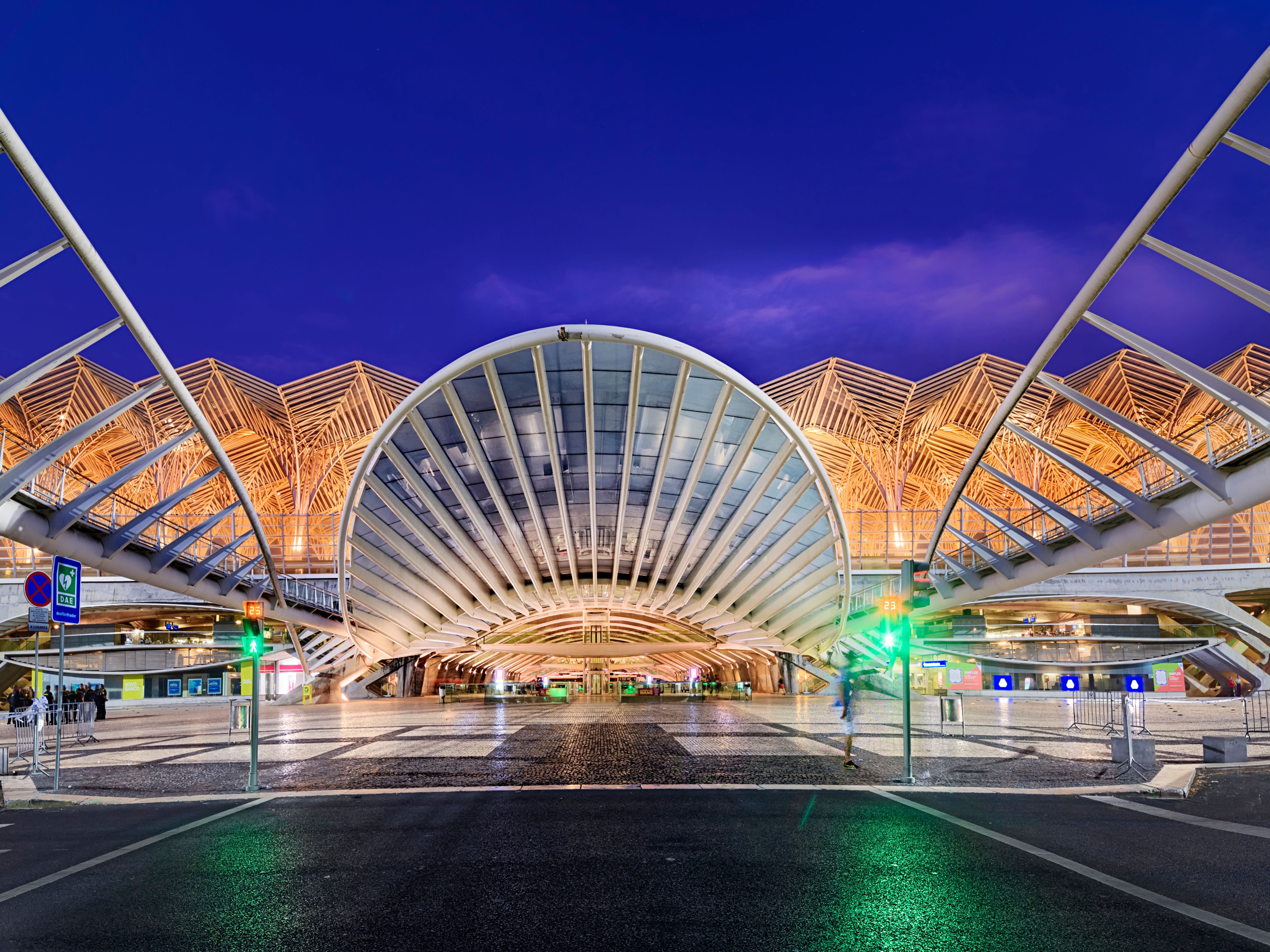 Railway station design trends for 2024? Top 10 inspiring ideas listed!